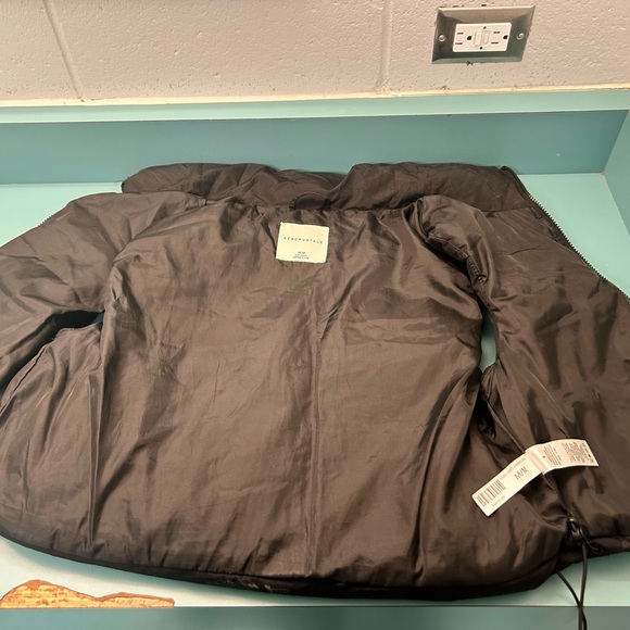 AÉROPOSTALE - Picture 4 of 4